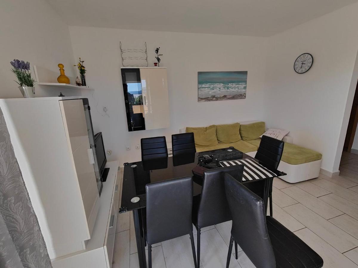Villa Hodl Murter Bagian luar foto